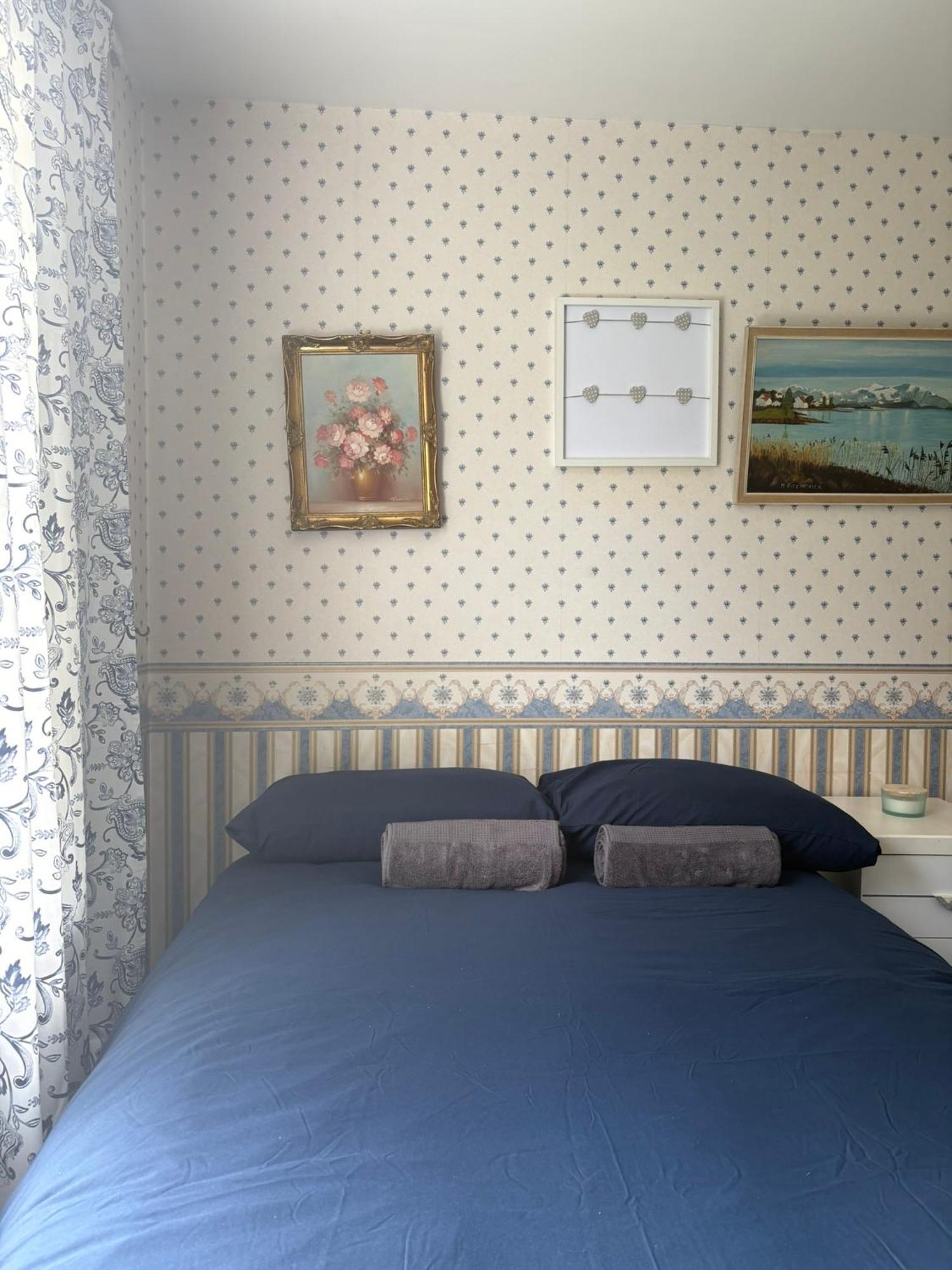 Superb Triple Near Airport - 1 * Dublin